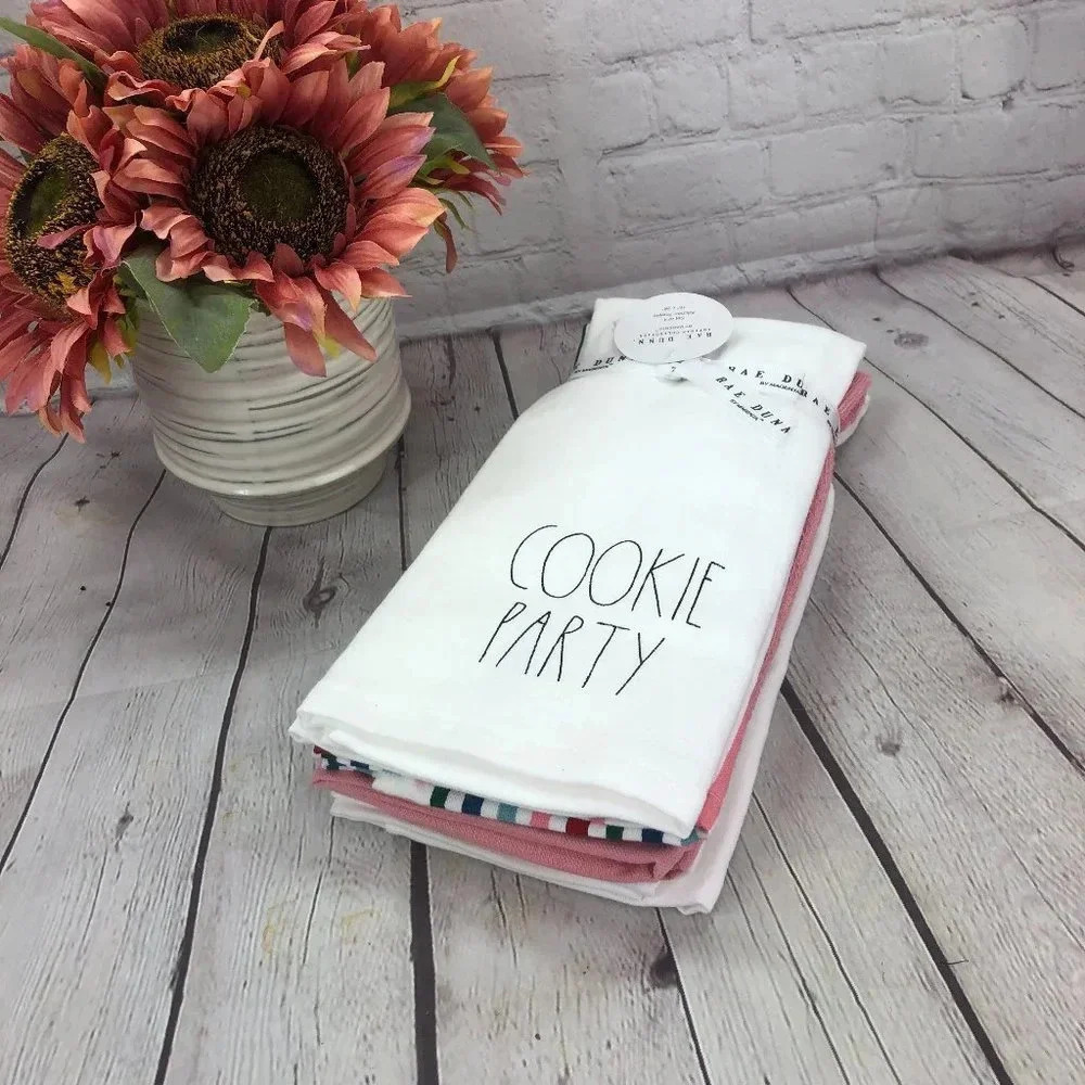 NWT Rae Dunn kitchen towels Christmas COOKIE PARTY BAKING SPIRITS BRIGHT holiday